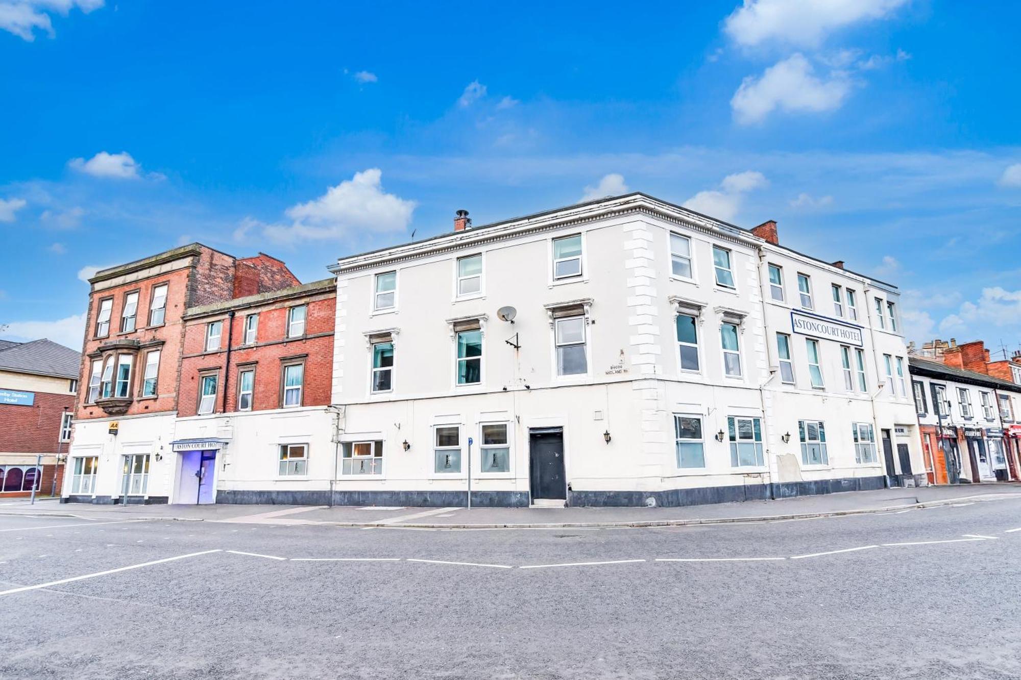 Aston Court Derby City Centre By Belvilla Bagian luar foto