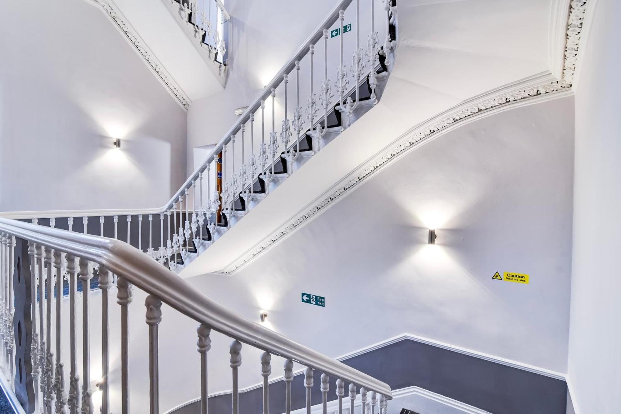 Aston Court Derby City Centre By Belvilla Bagian luar foto